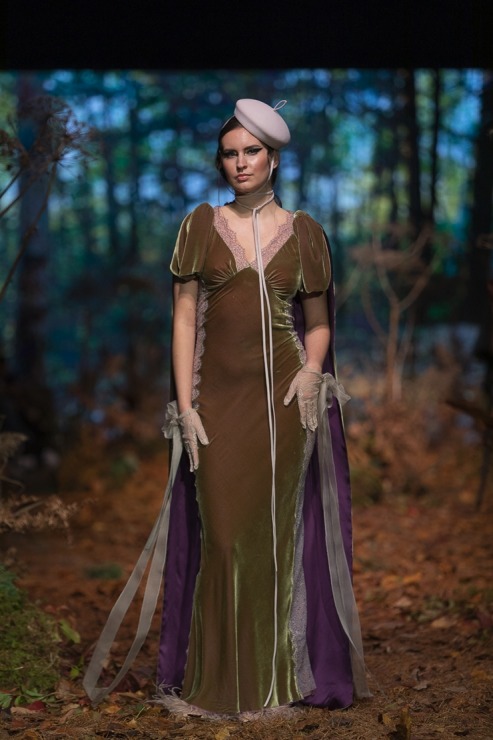 Rīgas modes nedēļā «Riga Fashion Week 2022» prezentējas «Amoralle» no Latvijas . Foto: Mark Litvyakov Rīgas modes nedēļā «Riga Fashion Week 2022» prezentējas «Amoralle» no Latvijas . Foto: Mark Litvyakov 325850