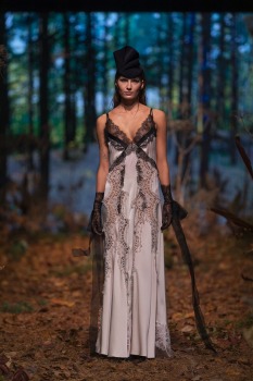 Rīgas modes nedēļā «Riga Fashion Week 2022» prezentējas «Amoralle» no Latvijas . Foto: Mark Litvyakov 22