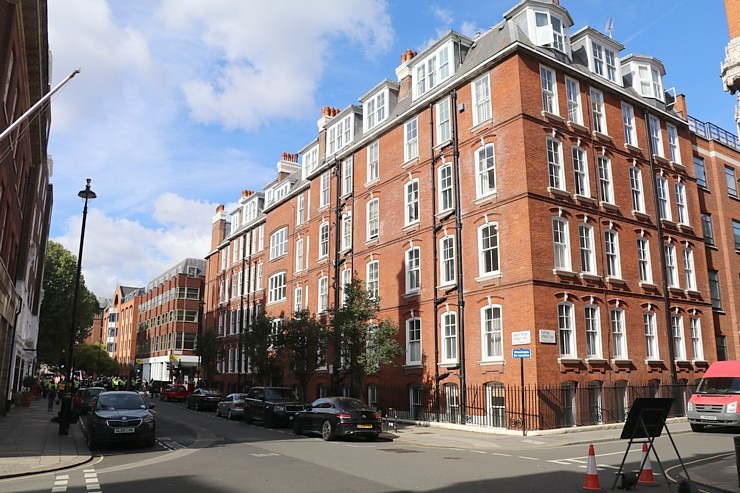 Travelnews.lv iepazīst Londonas ielu dažādu laikmetu arhitektūru 325888