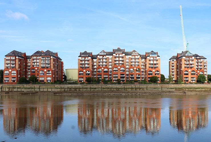 Travelnews.lv gar Temzas labo krastu dodas no Fulham uz Londonas centru 325988