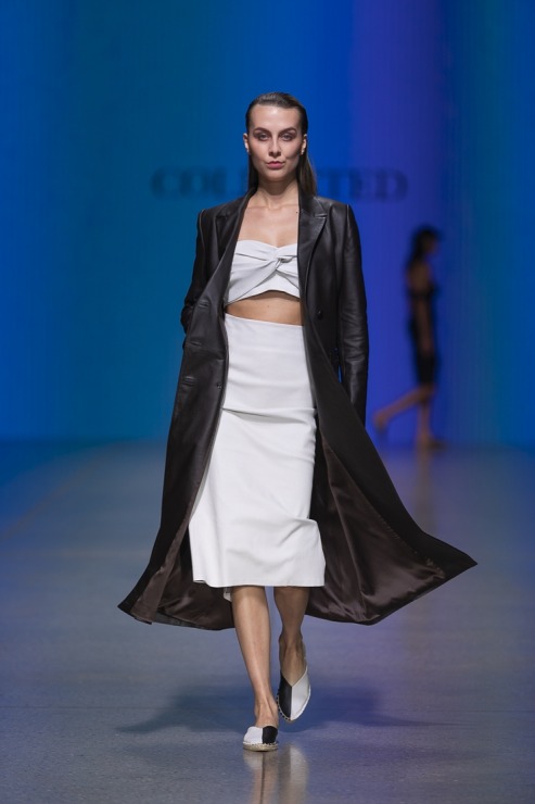 Rīgas modes nedēļā «Riga Fashion Week 2022» prezentējas «Collected Story» no Latvijas. Foto: Mark Litvyakov 326157