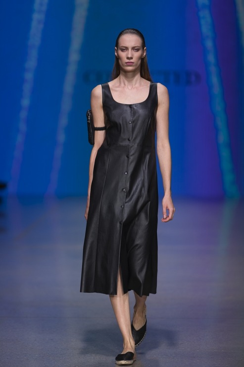 Rīgas modes nedēļā «Riga Fashion Week 2022» prezentējas «Collected Story» no Latvijas. Foto: Mark Litvyakov 326159