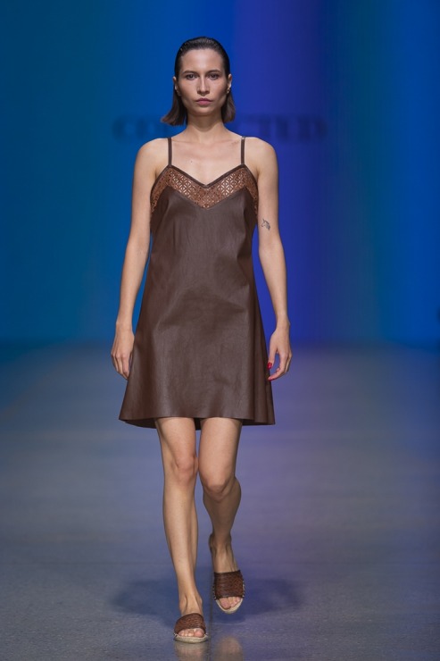 Rīgas modes nedēļā «Riga Fashion Week 2022» prezentējas «Collected Story» no Latvijas. Foto: Mark Litvyakov 326144