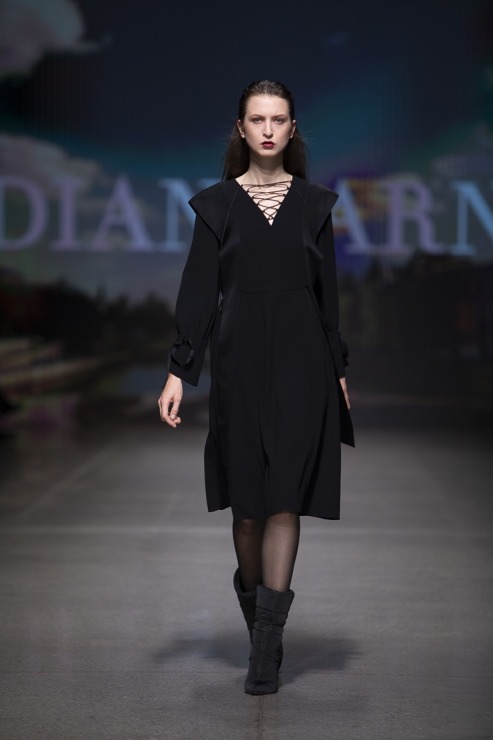 Rīgas modes nedēļā «Riga Fashion Week 2022» prezentējas «Diana Arno» no Igaunijas. Foto: Mark Litvyakov 326184