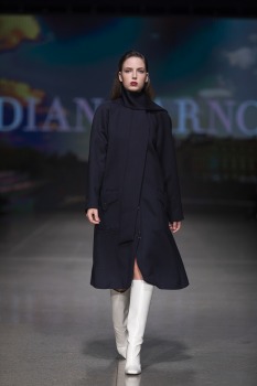 Rīgas modes nedēļā «Riga Fashion Week 2022» prezentējas «Diana Arno» no Igaunijas. Foto: Mark Litvyakov 18