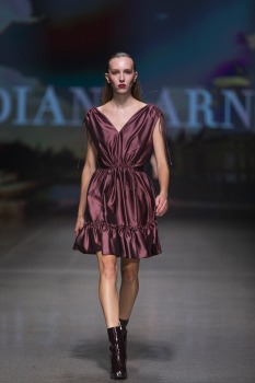 Rīgas modes nedēļā «Riga Fashion Week 2022» prezentējas «Diana Arno» no Igaunijas. Foto: Mark Litvyakov 24
