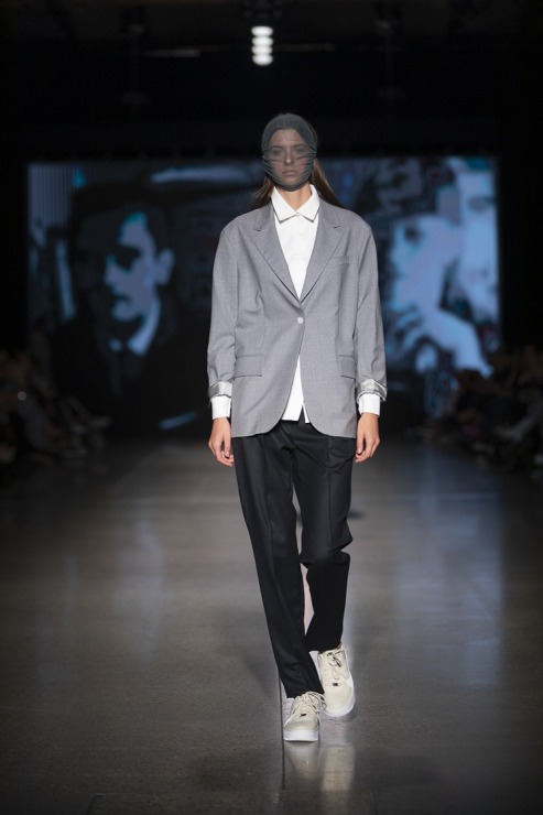 Rīgas modes nedēļā «Riga Fashion Week 2022» prezentējas «Natalija Jansone» no Latvijas. Foto: Mark Litvyakov Rīgas modes nedēļā «Riga Fashion Week 2022» prezentējas «Natalija Jansone» no Latvijas. Foto: Mark Litvyakov 326362