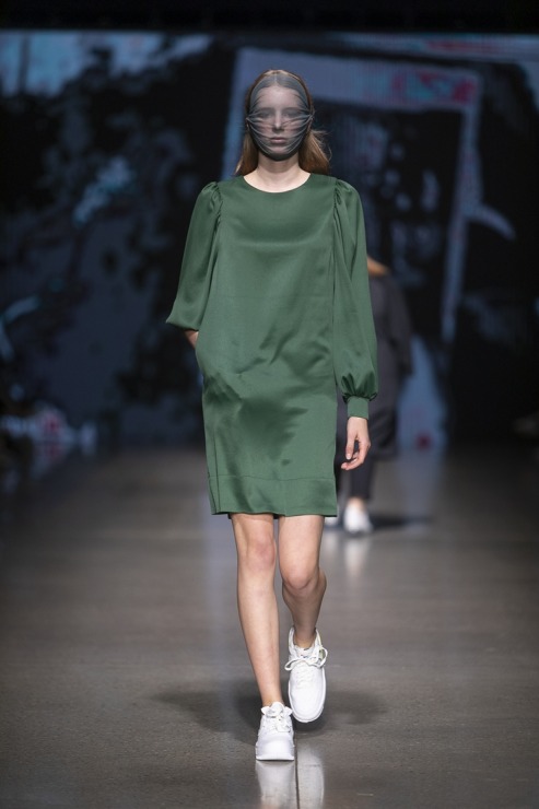 Rīgas modes nedēļā «Riga Fashion Week 2022» prezentējas «Natalija Jansone» no Latvijas. Foto: Mark Litvyakov Rīgas modes nedēļā «Riga Fashion Week 2022» prezentējas «Natalija Jansone» no Latvijas. Foto: Mark Litvyakov 326371