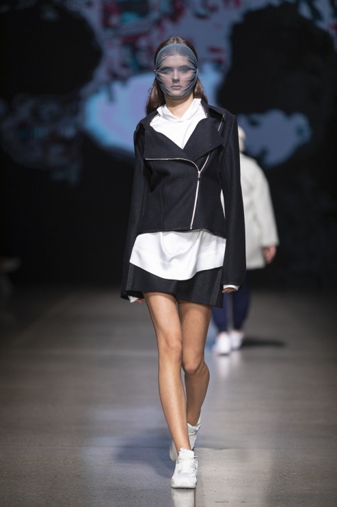 Rīgas modes nedēļā «Riga Fashion Week 2022» prezentējas «Natalija Jansone» no Latvijas. Foto: Mark Litvyakov Rīgas modes nedēļā «Riga Fashion Week 2022» prezentējas «Natalija Jansone» no Latvijas. Foto: Mark Litvyakov 326377