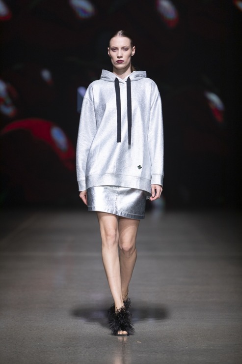 Rīgas modes nedēļā «Riga Fashion Week 2022» prezentējas «Nolo» no Latvijas. Foto: Mark Litvyakov Rīgas modes nedēļā «Riga Fashion Week 2022» prezentējas «Nolo» no Latvijas. Foto: Mark Litvyakov 326505