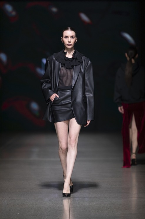 Rīgas modes nedēļā «Riga Fashion Week 2022» prezentējas «Nolo» no Latvijas. Foto: Mark Litvyakov Rīgas modes nedēļā «Riga Fashion Week 2022» prezentējas «Nolo» no Latvijas. Foto: Mark Litvyakov 326507