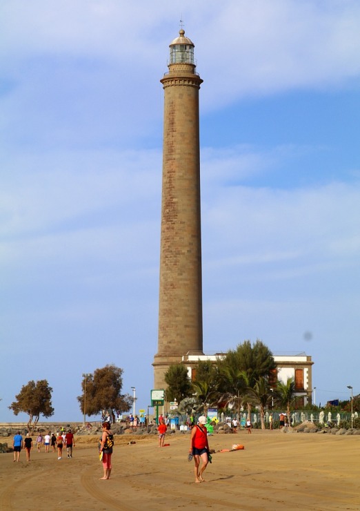 Grankanāriju Maspalomas kāpas ir populāras nūdistu un dabas aizstāvju vidū. Sadarbībā ar Tez Tour Latvia un airBaltic Grankanāriju Maspalomas kāpas ir populāras nūdistu un dabas aizstāvju vidū. Sadarbībā ar Tez Tour Latvia un airBaltic 327803