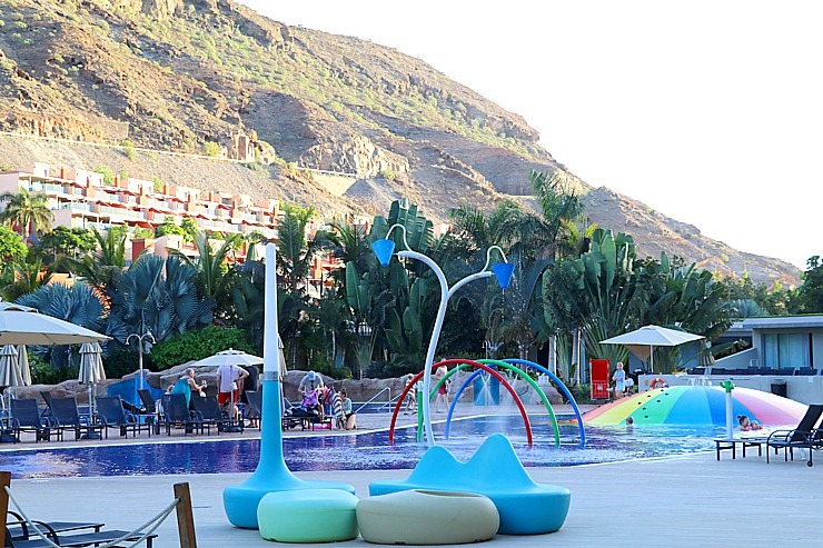 Iepazīstam Grankanāriju viesnīcu «Radisson Blu Resort & Spa, Gran Canaria Mogan». Sadarbībā ar Tez Tour un airBaltic 328373