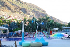 Iepazīstam Grankanāriju viesnīcu «Radisson Blu Resort & Spa, Gran Canaria Mogan». Sadarbībā ar Tez Tour un airBaltic 14