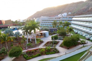 Iepazīstam Grankanāriju viesnīcu «Radisson Blu Resort & Spa, Gran Canaria Mogan». Sadarbībā ar Tez Tour un airBaltic 17