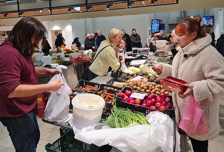 Travelnews.lv apmeklē un izbauda jauno «Pļavnieku tirgu» Rīgā 328815