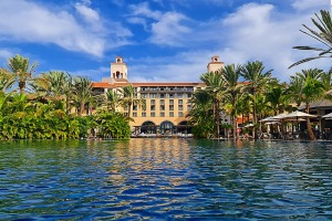 4 dienas iepazīstam Grankanāriju 5 zvaigžņu viesnīcu «Hotel Lopesan Costa Meloneras Resort & Spa». Sadarbībā ar Tez Tour un airBaltic 1
