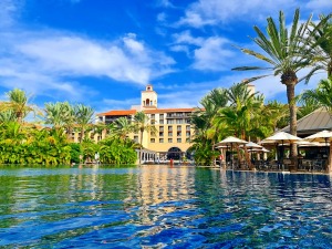 4 dienas iepazīstam Grankanāriju 5 zvaigžņu viesnīcu «Hotel Lopesan Costa Meloneras Resort & Spa». Sadarbībā ar Tez Tour un airBaltic 26