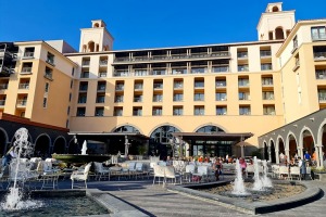 Grankanāriju 5 zvaigžņu viesnīcu «Hotel Lopesan Costa Meloneras Resort & Spa» izbaudām 4 dienas. Sadarbībā ar Tez Tour un airBaltic 1