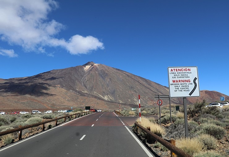 Travelnews.lv ar auto šķērso Teides nacionālo parku Tenerifes salā. Sadarbībā ar Tez Tour un airBaltic 329370
