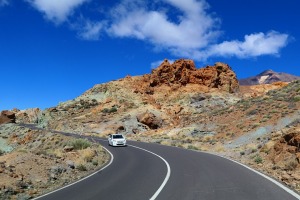 Travelnews.lv ar auto šķērso Teides nacionālo parku Tenerifes salā. Sadarbībā ar Tez Tour un airBaltic 15