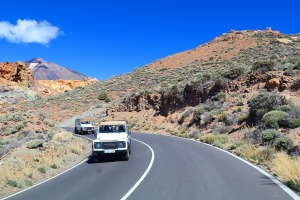 Travelnews.lv ar auto šķērso Teides nacionālo parku Tenerifes salā. Sadarbībā ar Tez Tour un airBaltic 8