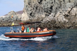 Travelnews.lv ar mazu jahtu izbrauc okeānā pie Tenerifes krastiem. Sadarbībā ar Tez Tour un airBaltic 18