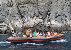 Travelnews.lv ar mazu jahtu izbrauc okeānā pie Tenerifes krastiem. Sadarbībā ar Tez Tour un airBaltic 35
