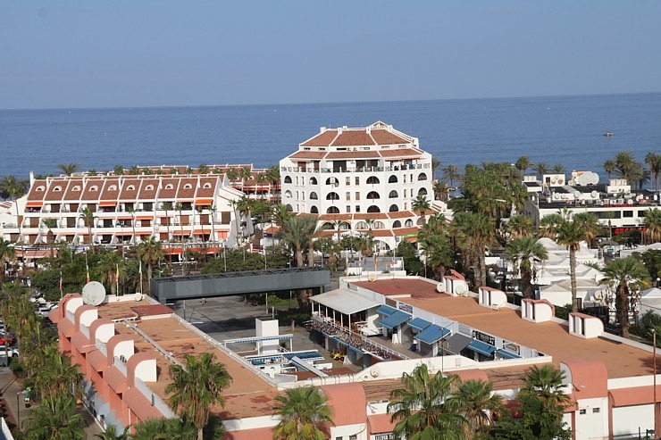 Iepazīstam Tenerifes dienvidos 4 zvaigžņu viesnīcu «Spring Hotel Bitacora».  Sadarbībā ar Tez Tour un airBaltic 329648