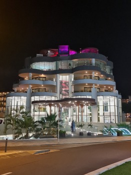 Apmeklējam Tenerifes viesnīcas «Gf Victoria Hotel» erotisku izklaides programmu «Scandal Dinner Show». Sadarbībā ar Tez Tour un airBaltic 35
