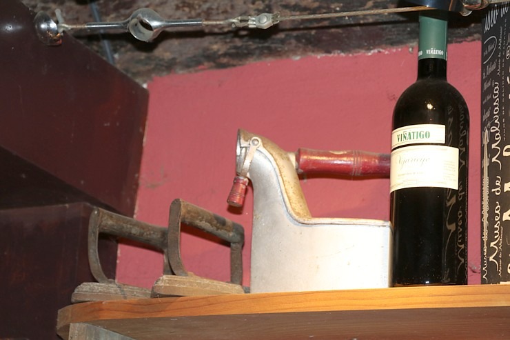 Travelnews.lv izbauda Tenerifes vīna degustāciju «Museo de Malvasia» pilsētiņā Icod de los Vinos. Sadarbībā ar Tez Tour un airBaltic 329763