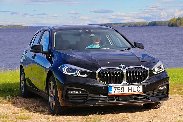 Travelnews.lv redakcija 2022.gadā ceļoja ar 17 dažādiem spēkratiem: «BMW 118i» 330449