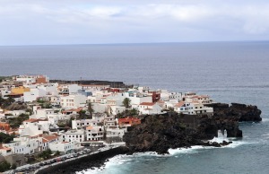 Ļoti daudzi tūristi Tenerifes salu apceļo un iepazīst ar auto. Sadarbībā ar Tez Tour un airBaltic 13