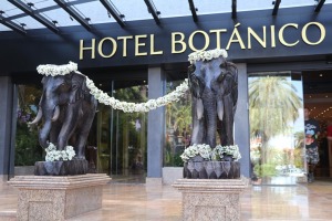 Travelnews.lv iepazīst un nakšņo Tenerifes 5 zvaigžņu viesnīcā «Hotel Botanico & The Oiental Spa Garden». Sadarbībā ar Tez Tour un airBal 1