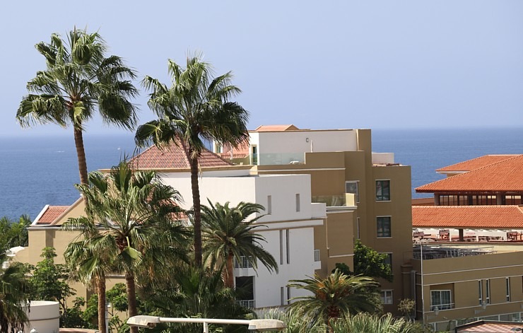 Travelnews.lv iepazīst Tenerifes 4 zvaigžņu viesnīcu «Labranda Suites Costa Adeje». Sadarbībā ar Tez Tour un airBaltic 331083
