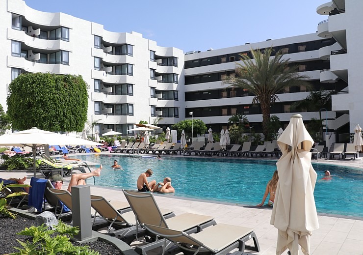 Travelnews.lv iepazīst Tenerifes 4 zvaigžņu viesnīcu «Labranda Suites Costa Adeje». Sadarbībā ar Tez Tour un airBaltic 331064