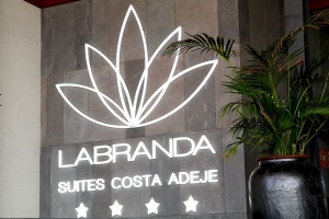 Travelnews.lv iepazīst Tenerifes 4 zvaigžņu viesnīcu «Labranda Suites Costa Adeje». Sadarbībā ar Tez Tour un airBaltic 1