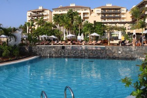 Travelnews.lv iepazīst Tenerifes dizaina viesnīcu «Hotel Vincci Seleccion La Plantacion del Sur». Sadarbībā ar Tez Tour un airBaltic 17