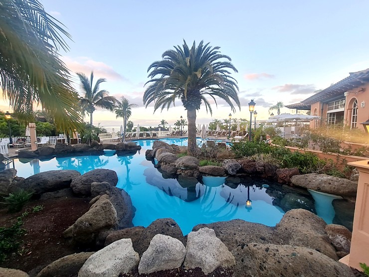 Travelnews.lv iepazīst Tenerifes leģendāro viesnīcu «Gran Hotel Bahía del Duque Resort». Sadarbībā ar Tez Tour un airBaltic 331809
