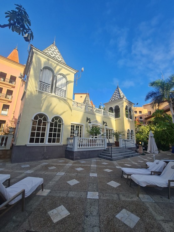 Travelnews.lv iepazīst Tenerifes leģendāro viesnīcu «Gran Hotel Bahía del Duque Resort». Sadarbībā ar Tez Tour un airBaltic 331823