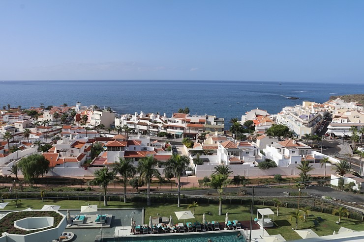 Travelnews.lv iepazīst skaistu Tenerifes 5 zvaigžņu viesnīcu «Royal Hideaway Corales Beach - Adults Only». Sadarbībā ar Tez Tour 332029