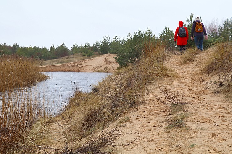 Travelnews.lv iziet 24 km pārgājienu Piejūras dabas parkā gar Gauju, Garezeru, Lilasti un Dzirnezeru Travelnews.lv iziet 24 km pārgājienu Piejūras dabas parkā gar Gauju, Garezeru, Lilasti un Dzirnezeru 333080