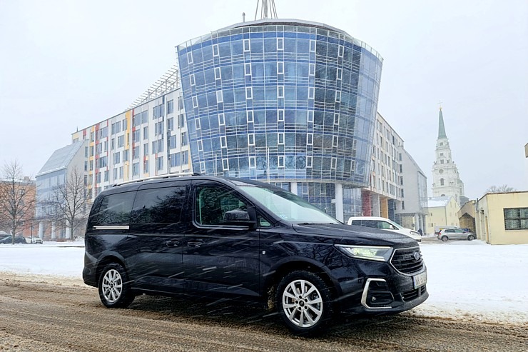 Travelnews.lv sadarbībā ar auto nomu «Europcar Latvija» izbrauc 721 km ar 7-vietīgo Ford Tourneo Connect 333909