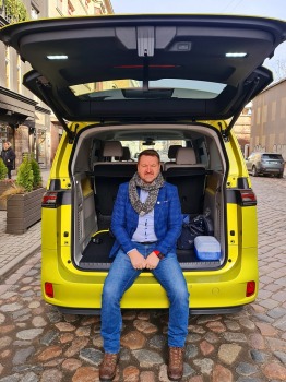 Travelnews.lv ar jauno un elektrisko «VW ID.Buzz Pro» apceļo Ventspili un Rīgu 17
