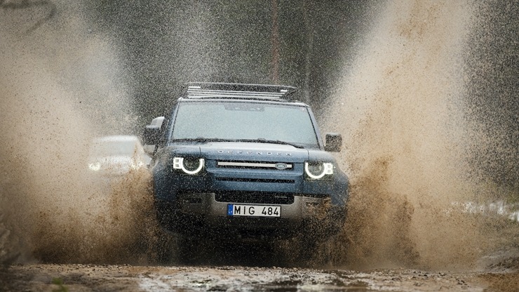 Svinot Land Rover un Defender 75. gadskārtu, zīmola fani dodas piedzīvojumu braucienā uz Vidzemi. Foto: Velocita.lv 334518