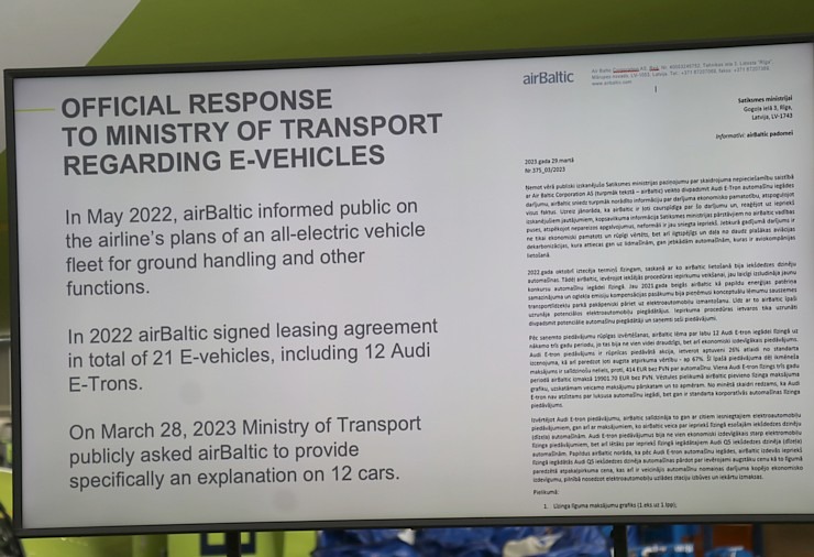 «airBaltic» rīko medijiem atvērto durvju dienu un iepazīstina ar lidmašīnu apkopes angāru 334599