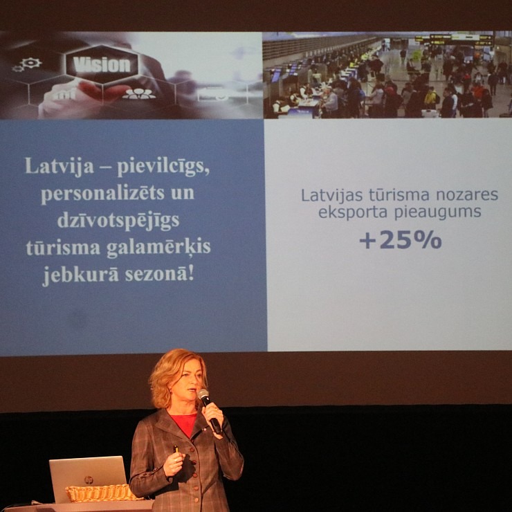 Kurzemes tūrisma konfrence «Bez rāmjiem» pulcē profesionāļus Talsos 335595