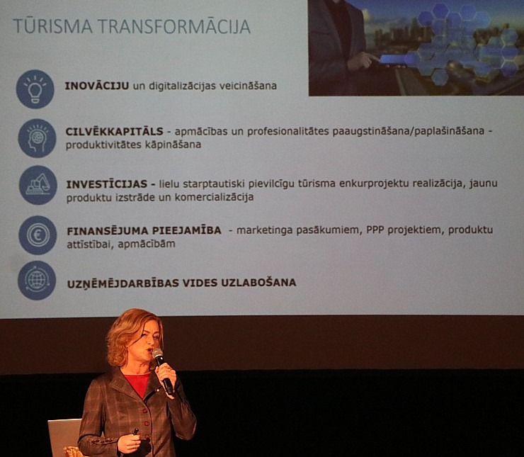 Kurzemes tūrisma konfrence «Bez rāmjiem» pulcē profesionāļus Talsos 335598
