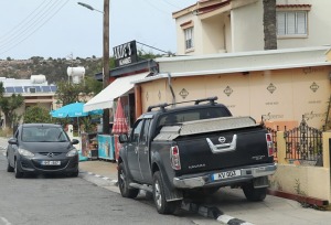 Travelnews.lv iepazīst Kipras lielceļus, māju arhitektūru un robežkontrolpunktu uz Ziemeļkipru 24