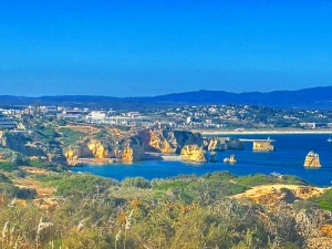 Travelnews.lv apmeklē burvīgās Lagušas klintis Portugālē. Foto: Indra Mackeviča 20